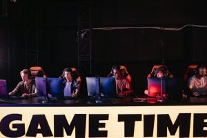 Trận đấu eSports thể thức BO3 giữa hai đội cân tài cân sức